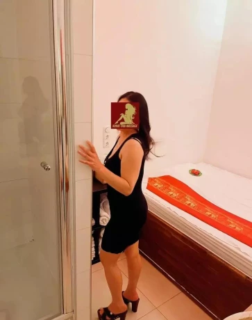 Zin In Een Erotische Thaise Massage Met Happy End — 3 / 7