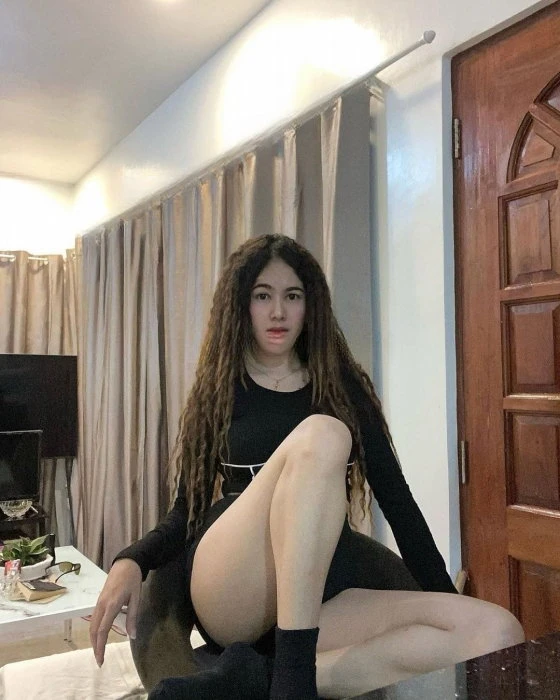 Lumia, Escort, Dubai