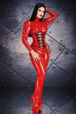 Jungdomina Lady Lucia Lucifa — 19 / 22