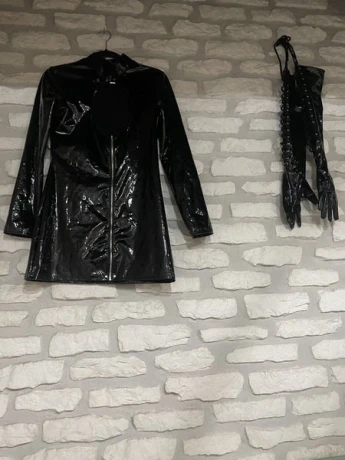 Bizarr Lady Carmen — 9 / 18