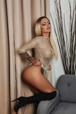 Andreea Hoot — 3 / 6