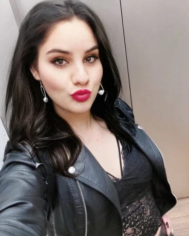 Lusi Nur Hausbesuch Und Hotel Besuch — 3 / 6