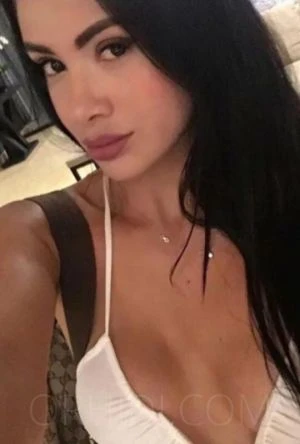 Sara Vip — 2 / 5