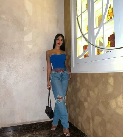 Feminine Shona — 6 / 12