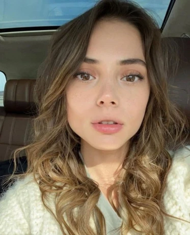 Leticia — 1 / 4