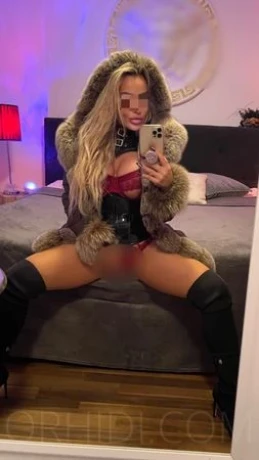 Lady Natalia — 20 / 24