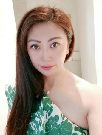 Meimei aus China, Escort, Dortmund