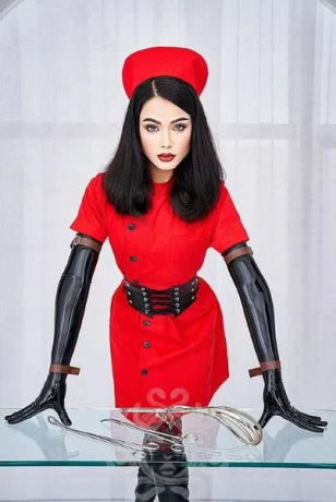 Fetisch Domina Saphira Residenz Hekate — 6 / 24