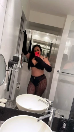 Trans Valentina15 — 6 / 17