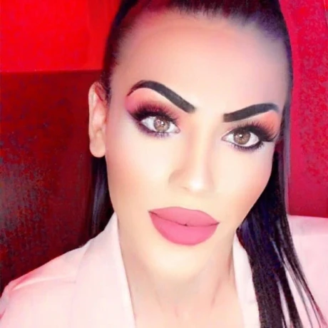 Ts Nikita Ganz Privat — 4 / 5