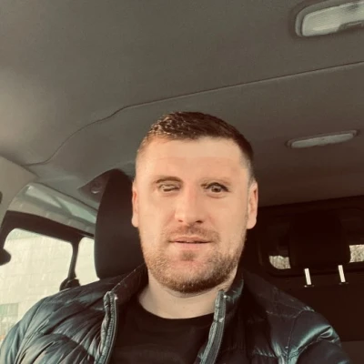 Vlaadd, Escort, Barnet