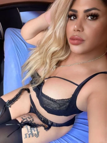 Asly Alexandra — 4 / 11