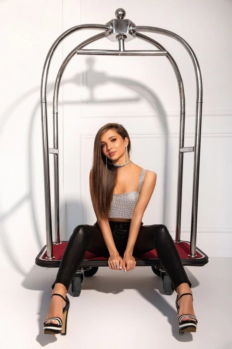Eleonori — 7 / 10