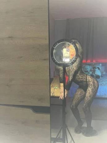 Lanna glamour — 2 / 12