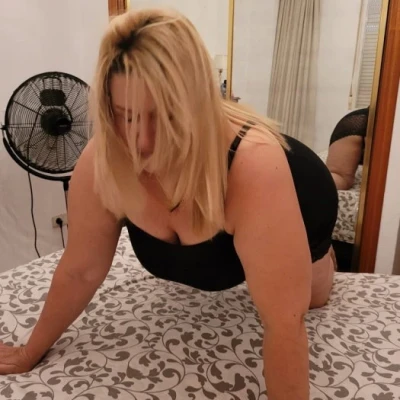 Julia, Escort, Paris