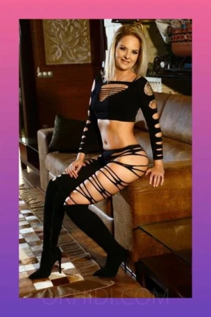 JOY IM STUDIO ROYAL — 2 / 3