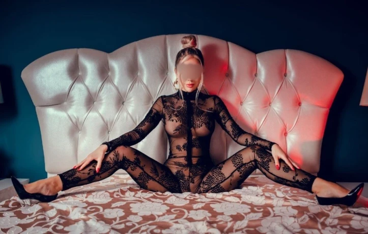 Franz Queen Alexia — 4 / 5