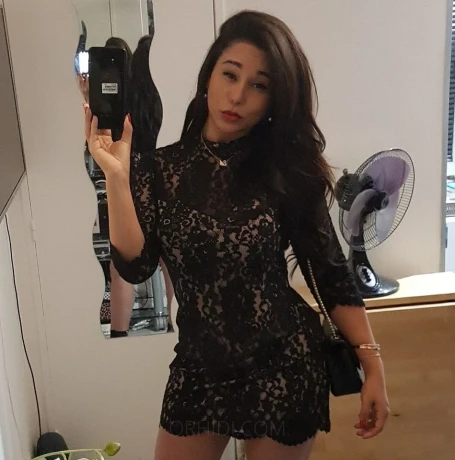 Sexy GIRL Ledah PROVOCATRICE — 8 / 11