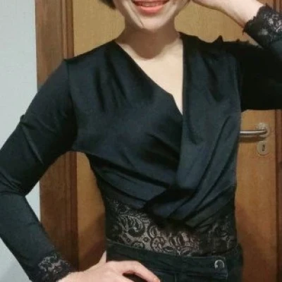 Nan  nye pige med langt hår taler godt dansk  Åben alle dag i højeTåstrup og Hedehu, Escort, Taastrup