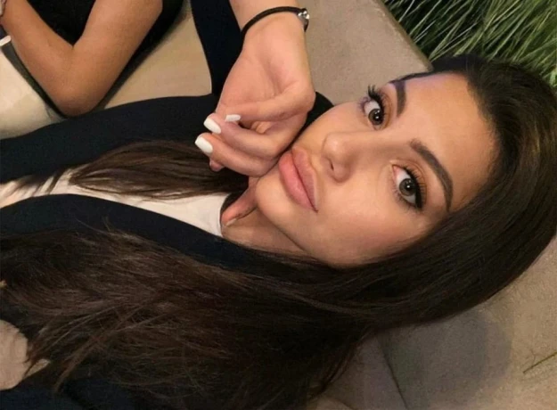 Jane — 3 / 6