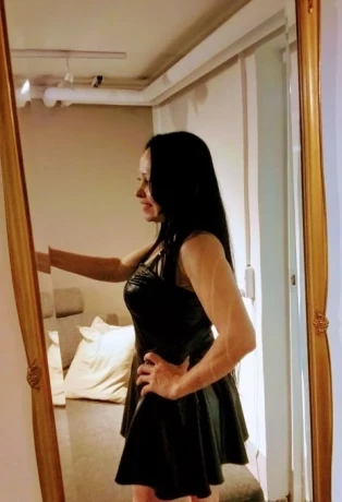 Available now.  Lina — 7 / 8