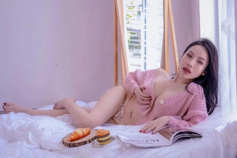 Diana, Escort, Singapore