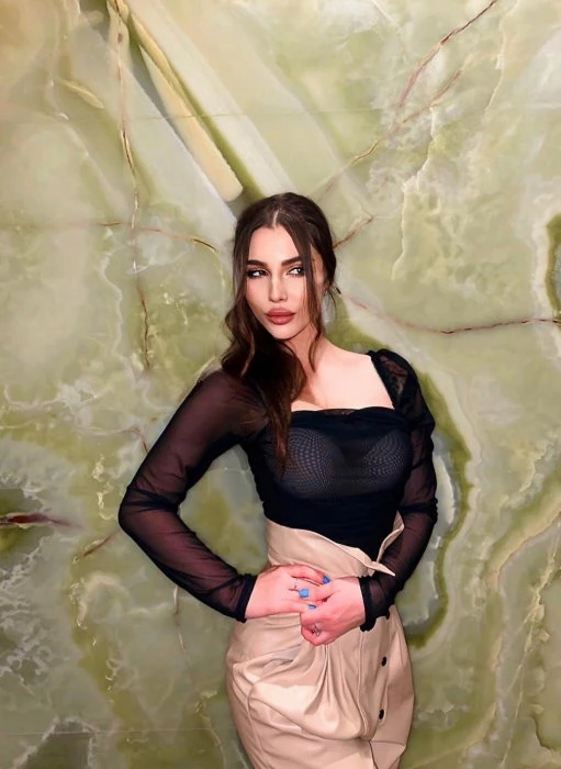 Luana — 3 / 7