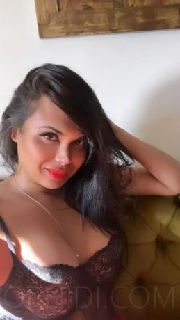 TS Anny 25j. — 5 / 12