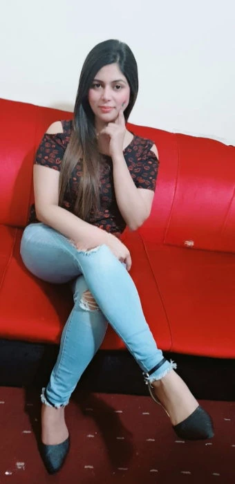 Alia, Escort, Dubai