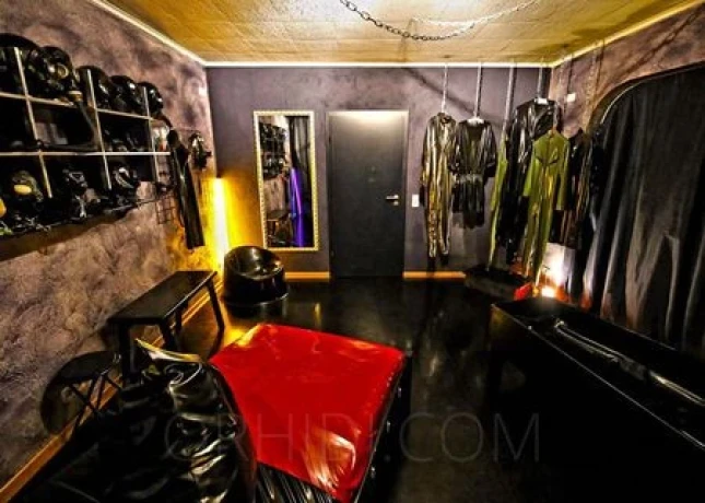 Heaven&Hell Domina Erotikhaus — 7 / 23