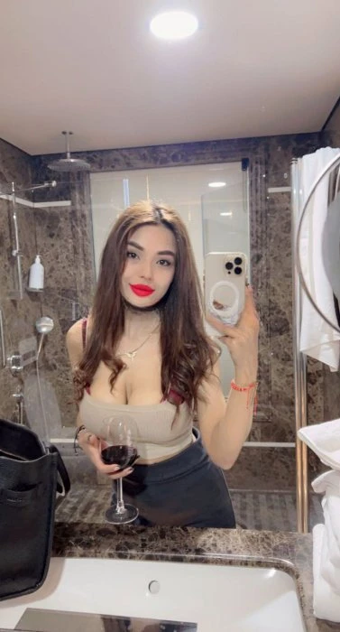Selina, Escort, Istanbul