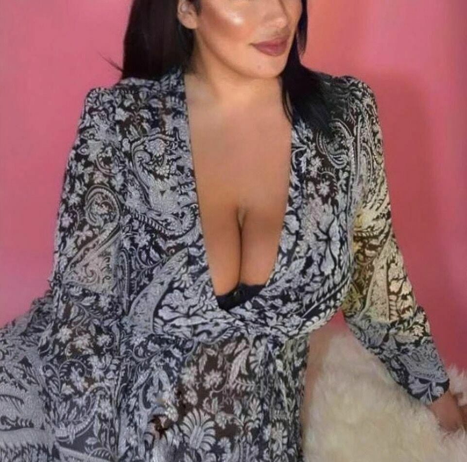 Jasmin Curvy, Escort, Vienna