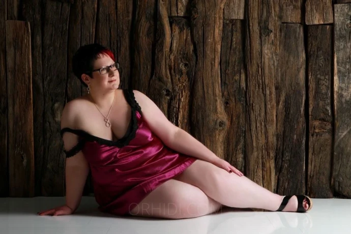 Lilly- Molliger,deutscher Busentraum — 17 / 22