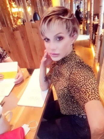 Susy Barbie — 2 / 3