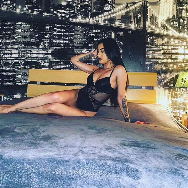 Nicol, Escort, Giessen
