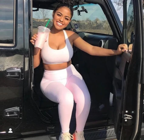 Lisa alayna — 2 / 4