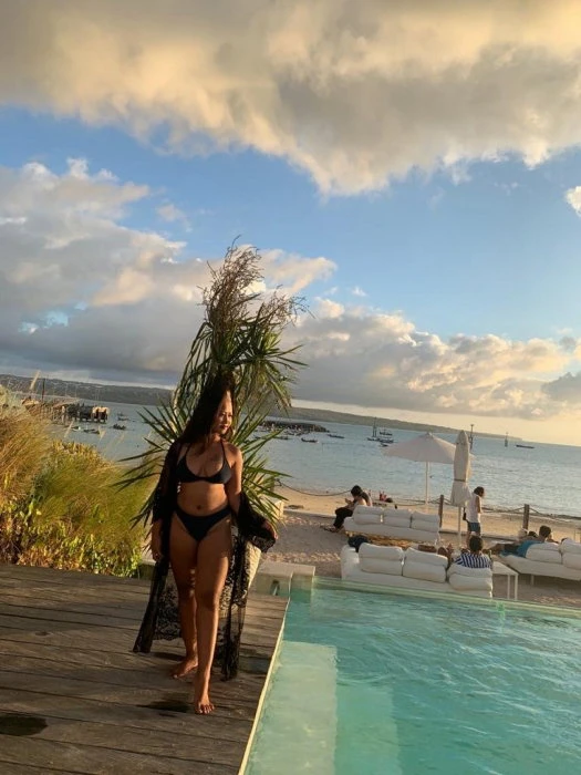 Anngi, Escort, Semarapura