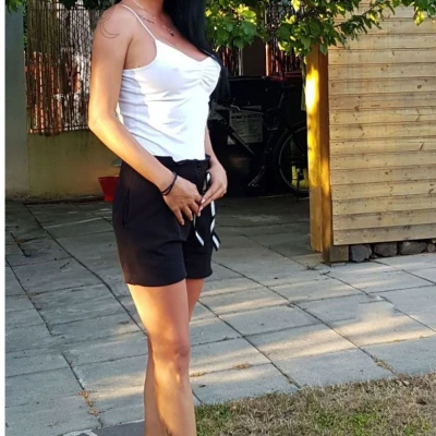 Yvonne, Escort, Vienna