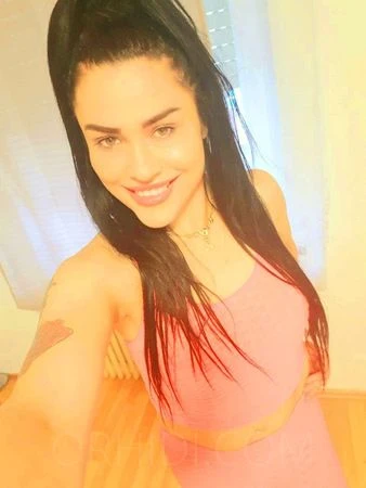 Miki, Escort, Fellbach