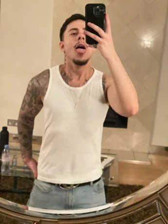 Transboy Stefan — 4 / 12