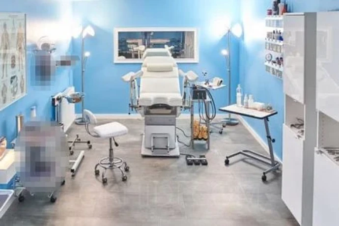 Studio Dornenschloss-das Allround- Service-Studio — 2 / 15