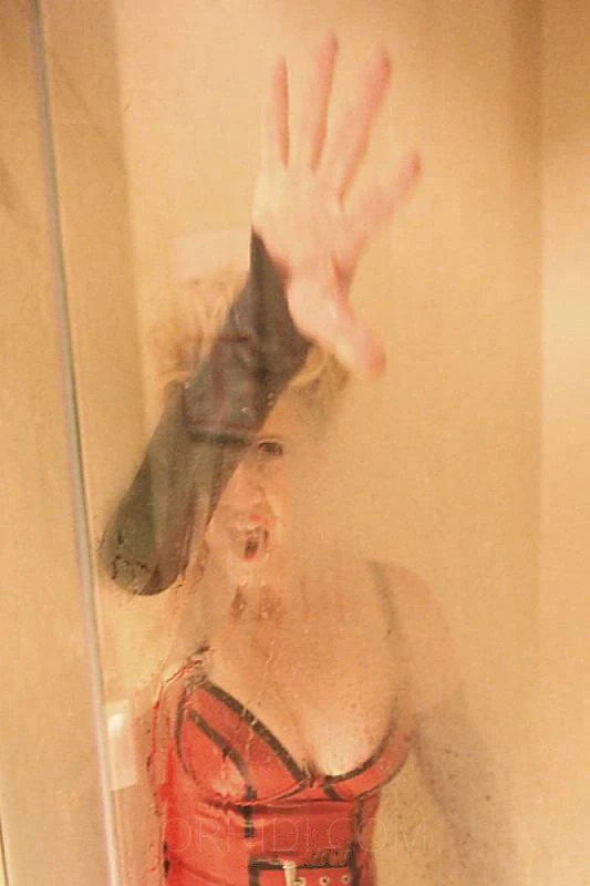 Rubber Cleo, Escort, Dusseldorf