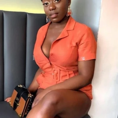 Trish, Escort, Ahmadi