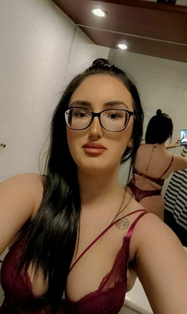 Casandra New — 3 / 4