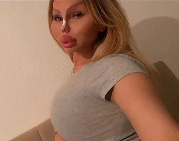 Ts Veronika Bellucci Sexy Deutschpolin — 6 / 14