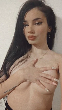 Angelina — 8 / 20
