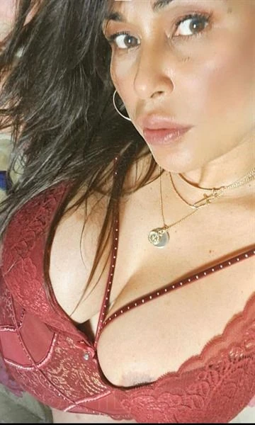 Mia — 5 / 6