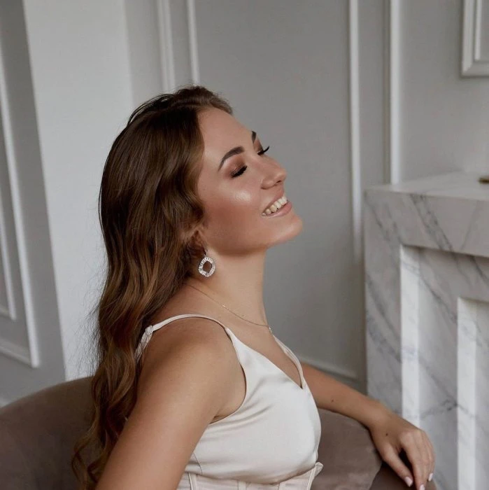 Alicia — 2 / 5