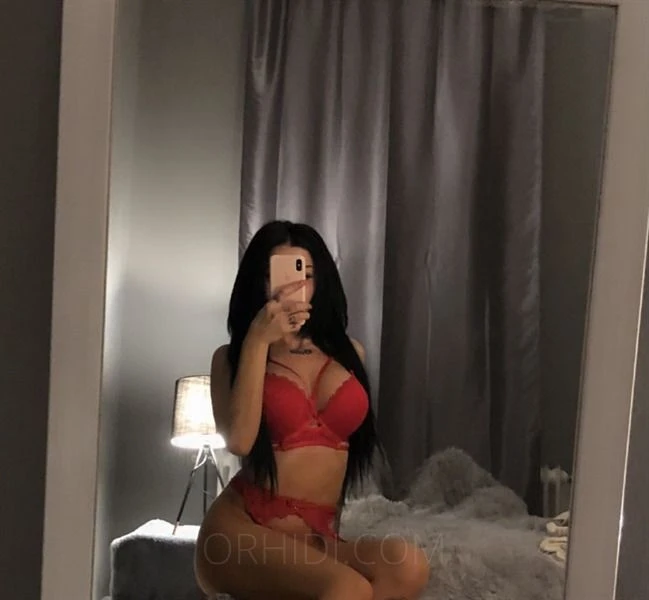 Neu! Defne, Escort, Bremen