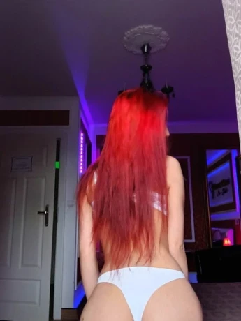 Jessica Ganz Neu1 — 3 / 5